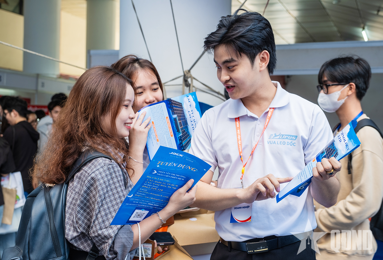 Sinh viên tiếp cận hơn 1.000 cơ hội thực tập, việc làm trong nước và quốc tế